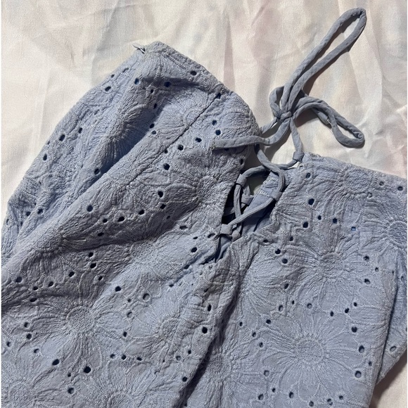 Tobi eyelet shorts - Picture 2 of 3